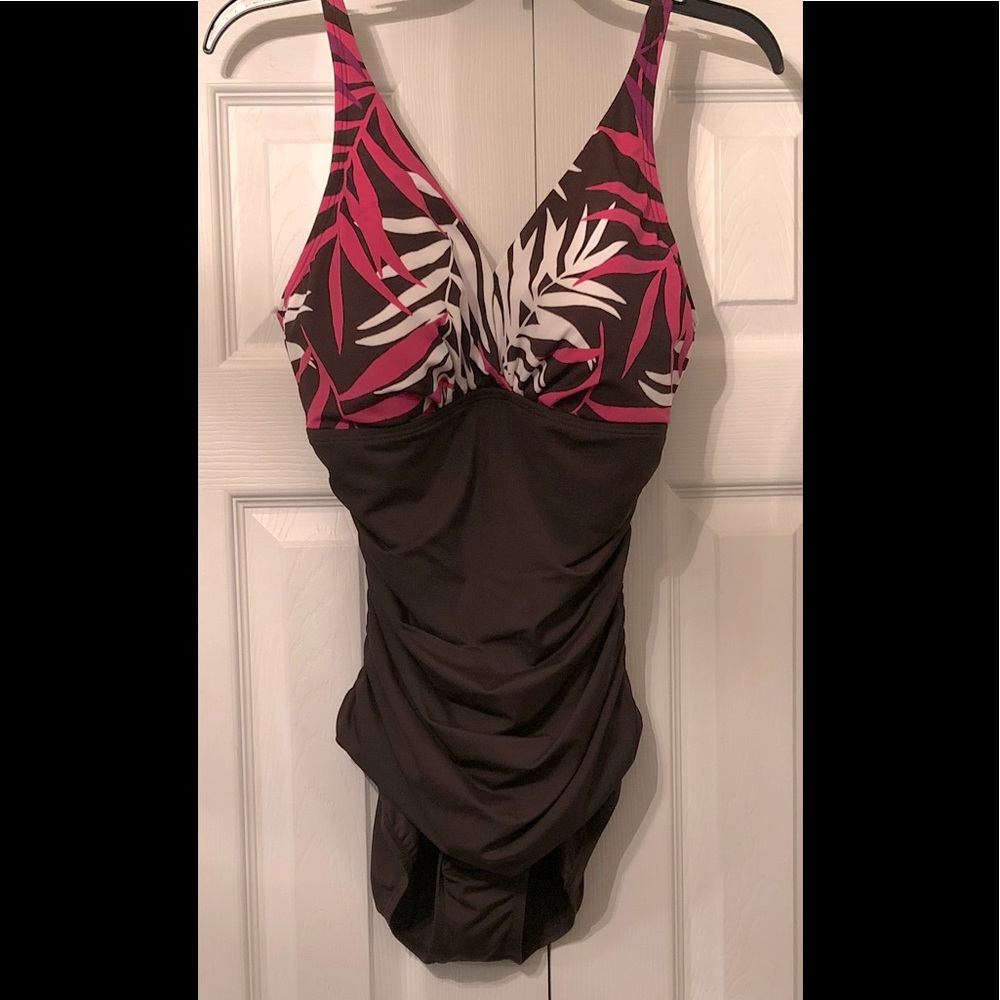 Jantzen, Brown/Pink/White Floral, one pc,size12-14